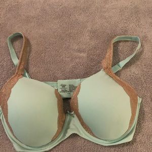 Soma size 34DD bra only tried on once no tags